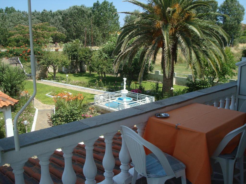 Villa Tonia Apartments Sarti Bagian luar foto